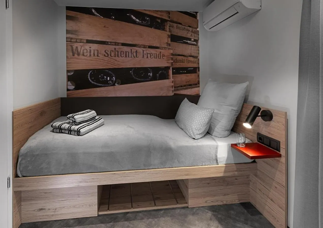 Weinmotel Simon 1 A Alzenau in Unterfranken Guest house